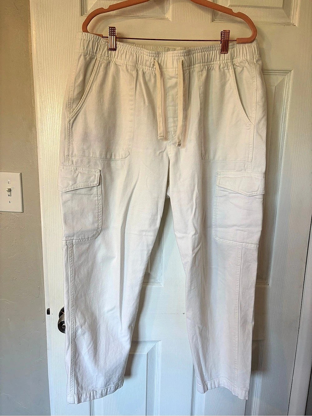 Gap New Ease Cargo Jogger Pants in White Large